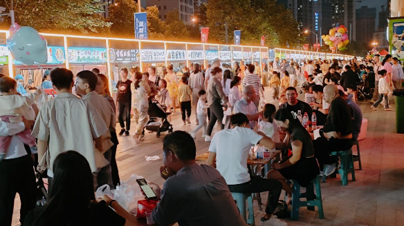 五江城市广场获评首批湖南省夜间消费聚集示范区